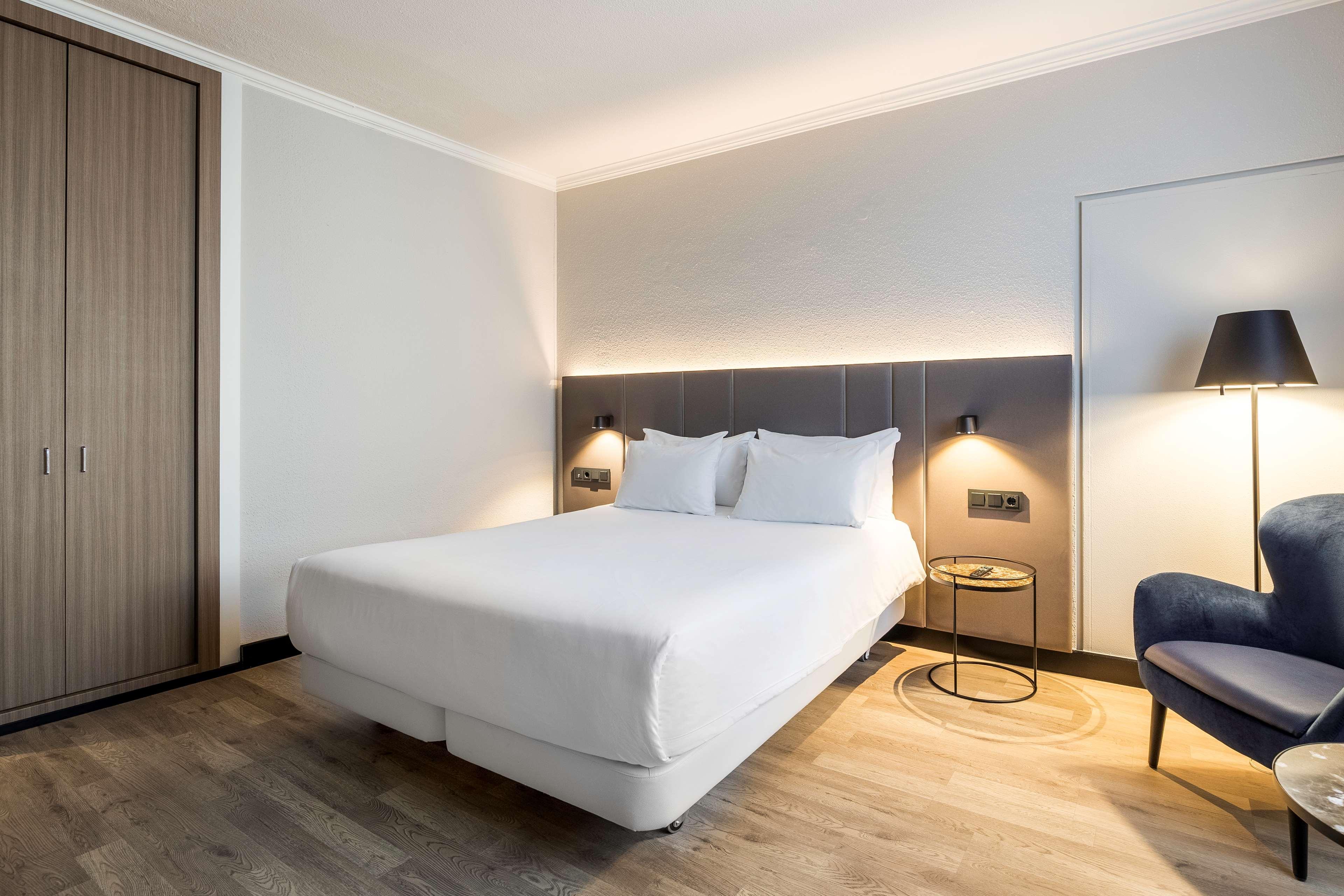 Hotel Nh Luxembourg Airport Niederanven Zewnętrze zdjęcie