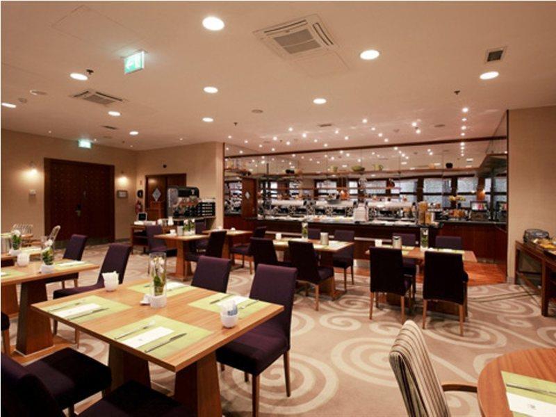 Hotel Nh Luxembourg Airport Niederanven Zewnętrze zdjęcie